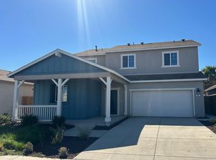 561 Bedfordshire Dr, Patterson, CA 95363