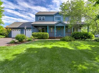 30 Chatham Dr, Manchester, CT 06042