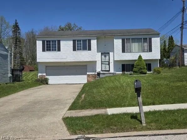 25849 Buckthorn Rd, Bedford Heights, OH 44146