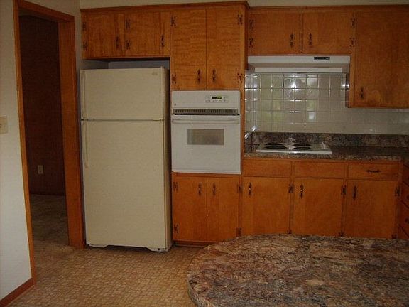 4th image of 249 Eastwood Dr