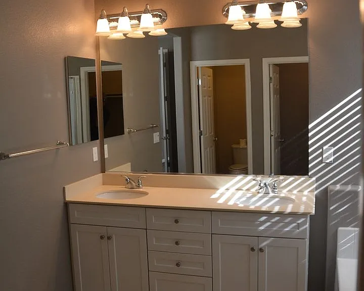 321 Macarthur Way — Photo 18
