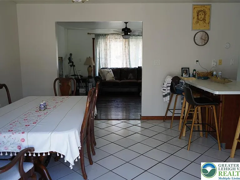 1240 Howeytown Rd — Photo 4