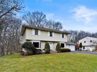 31 Evergreen Pl, Demarest, NJ 07627