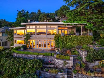 2563 Magnolia Boulevard W, Seattle, WA, 98199