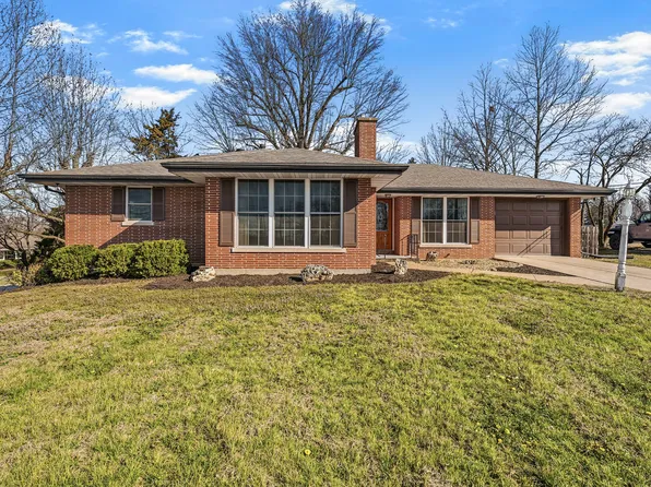 2936 Rock Ridge Rd, Jefferson City, MO 65109