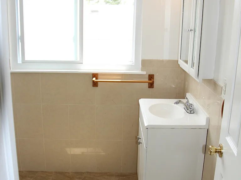26739 Syracuse Ave — Photo 16
