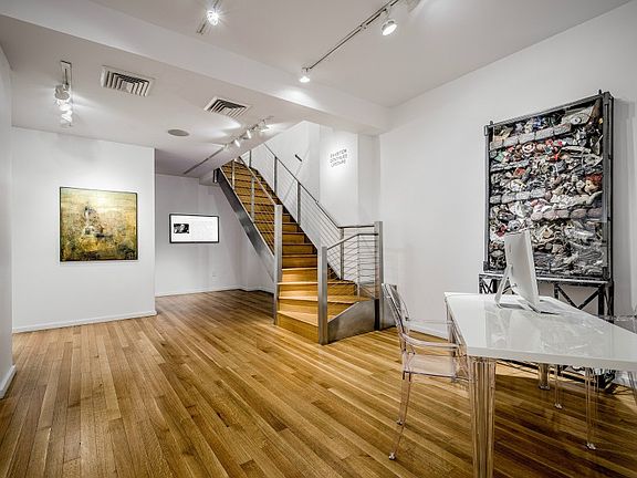 4th image of 1043 Madison Ave