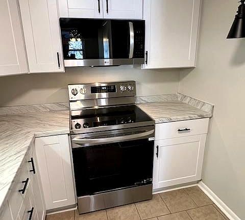 4th image of 5 Warren Lodge Ct APT 2A