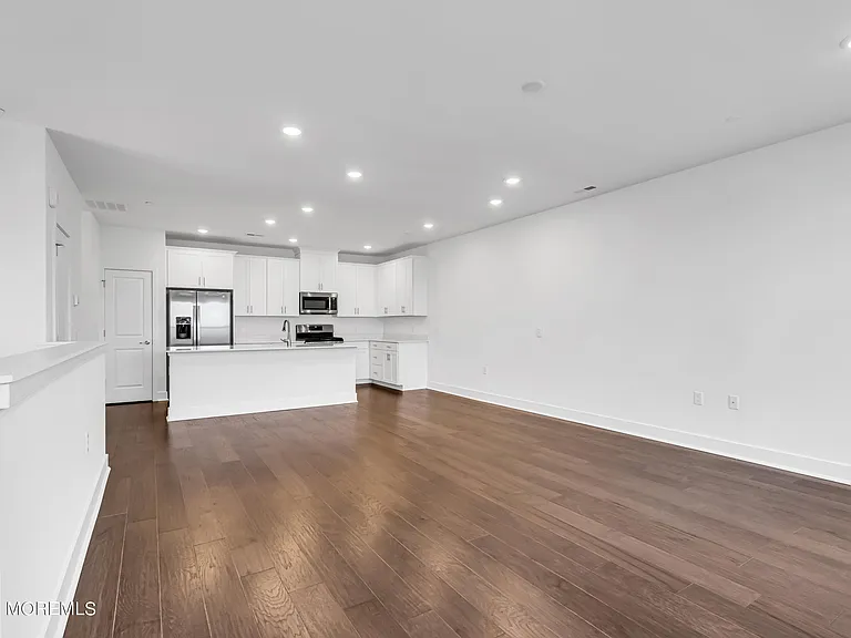 217 Aaron Truehart Way — Photo 9