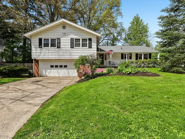 2063 Larchmont Rd, Akron, OH 44313
