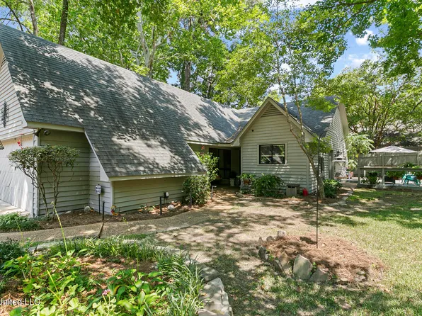 214 Waterwood Dr, Brandon, MS 39047