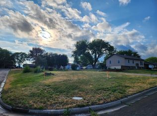 203 14th Ave N, Onalaska, WI 54650