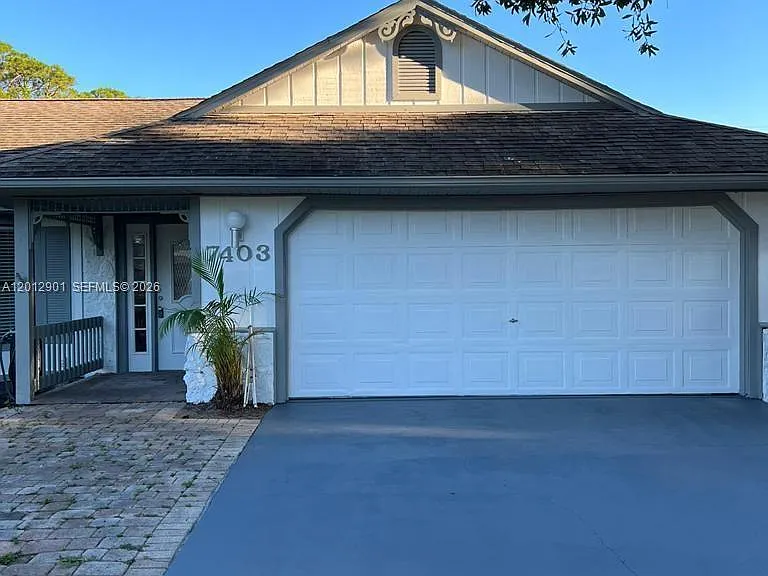 7403 Winter Garden Pkwy — Photo 1