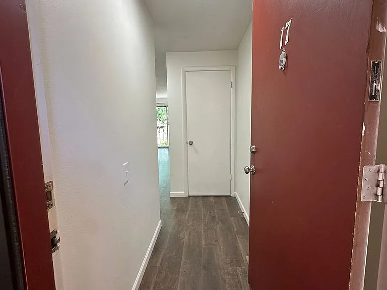 745 E Lazon Dr — Photo 30