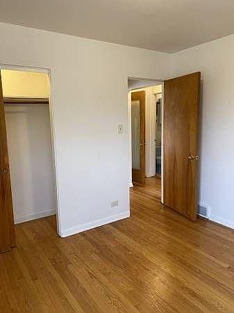 1st image of 5541 N Artesian Ave #1E