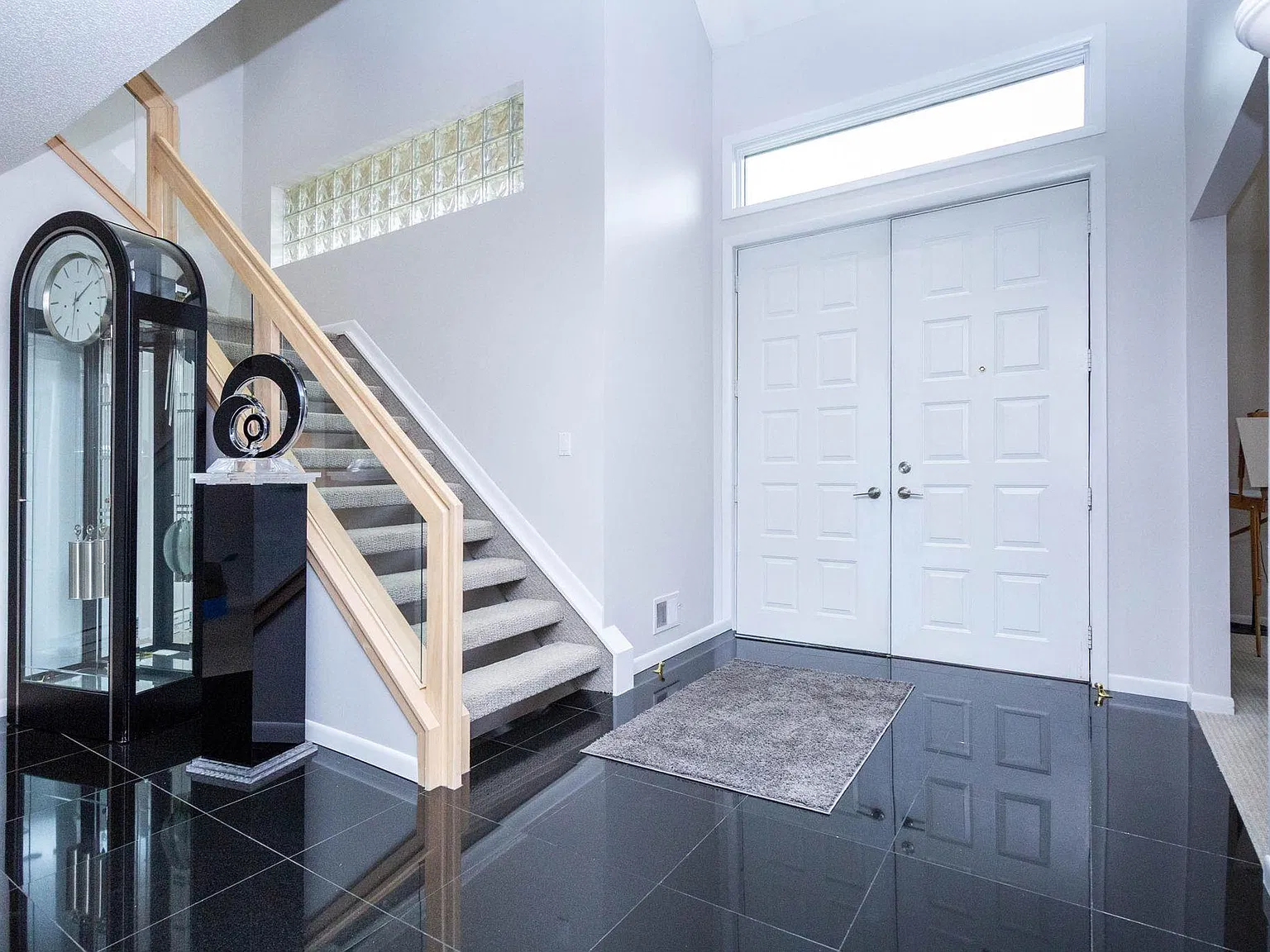 4 bed, 5.0 bath, 3415 sqft, $3,950 — Photo 3