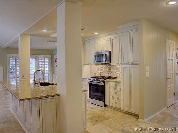 5th image of 7301 S Gary Ave #24W