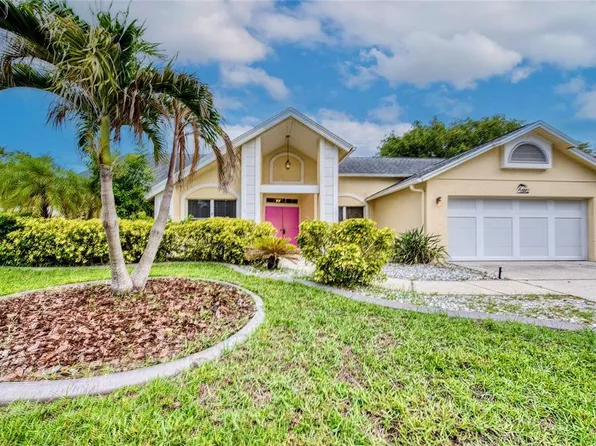 1592 Cumberland Ct E, Palm Harbor, FL 34683