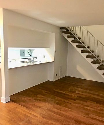 3rd image of 1006 Cove Dr #149-B