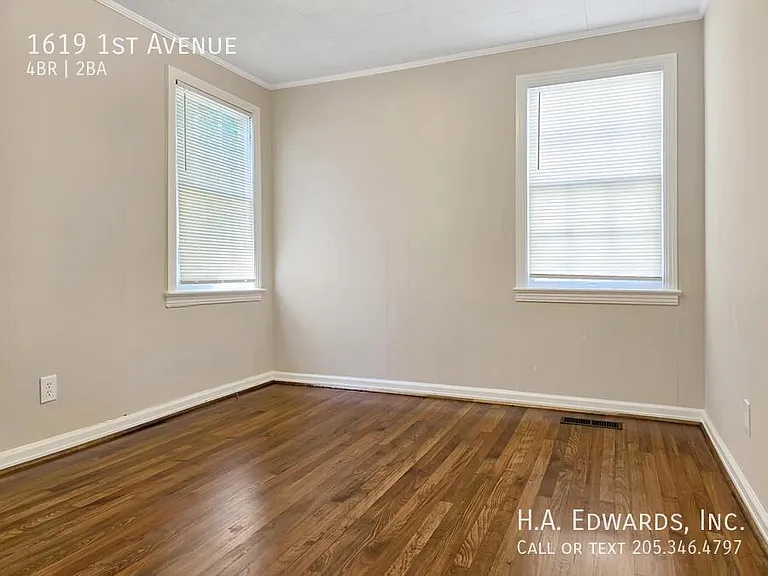 1619 1st Ave — Photo 2