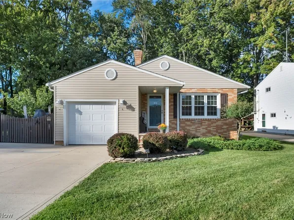34853 Lake Shore Blvd, Timberlake, OH 44095