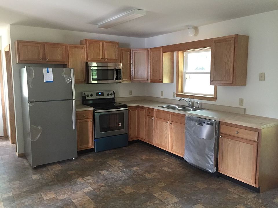 2nd image of 125 Sunrise Ave Unit 1