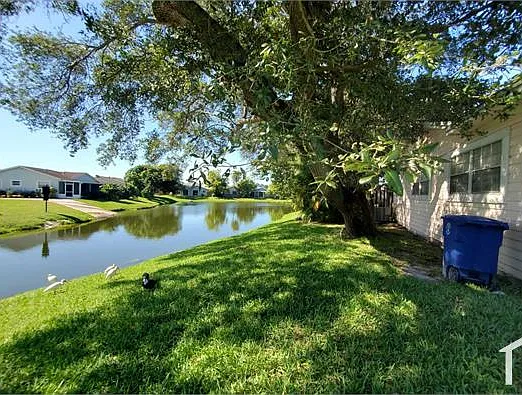 9850 W Heather Ln — Photo 4