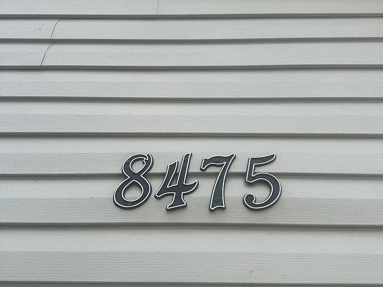 1 bed, 1.0 bath, $775 — Photo 2