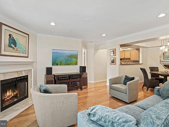 4th image of 5804 Inman Park Cir APT 410