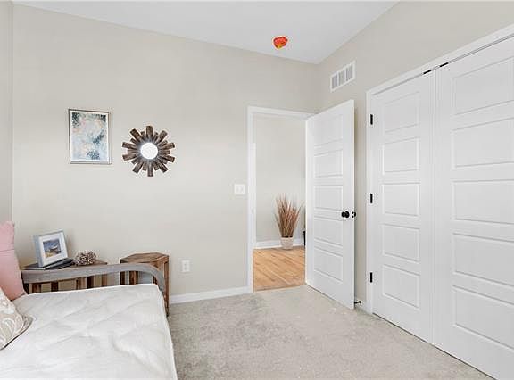 5th image of 1297 NW Hickorywood Ct