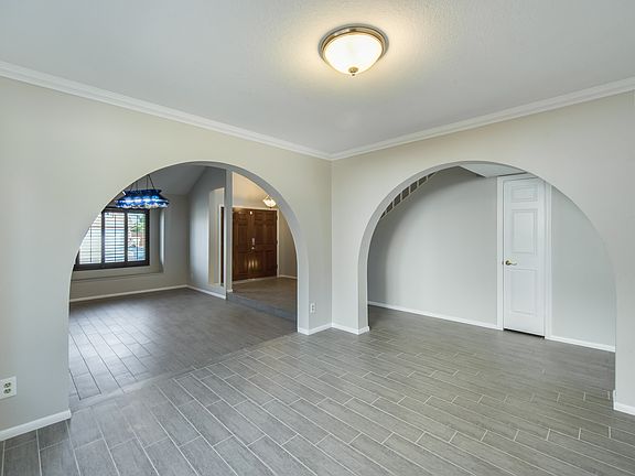 2nd image of 5310 W Surrey Ave