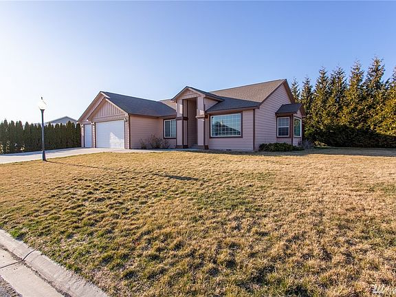3rd image of 9468 Castlewood Dr SE