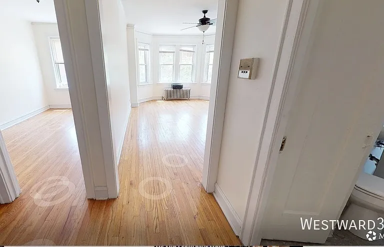 3012 W Warren Blvd #2F — Photo 4