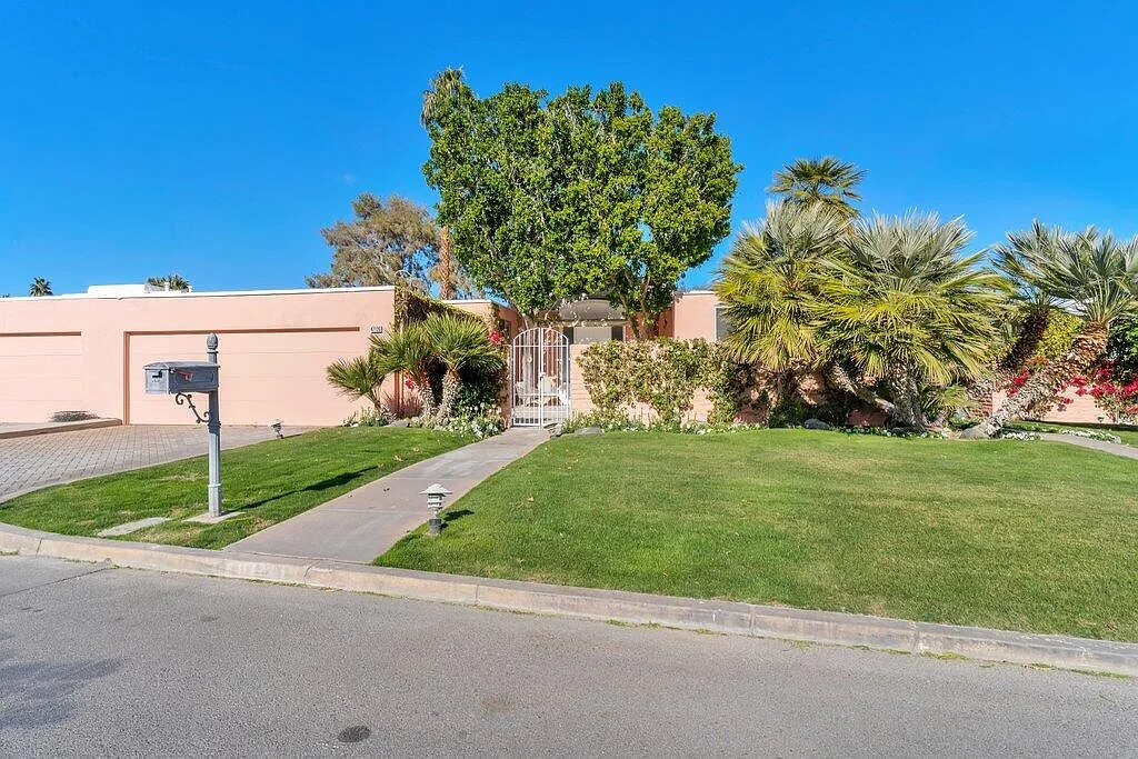 2 bed, 2466 sqft, $12,000 — Photo 2