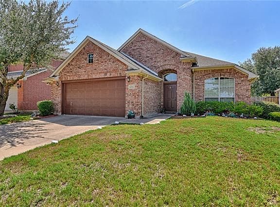 2nd image of 2707 Honey Suckle Dr