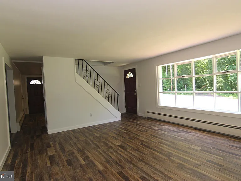 151 Dogwood Dr — Photo 4