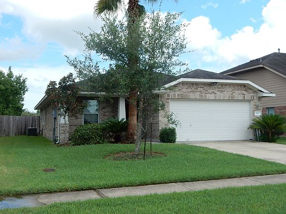 3rd image of 154 Easton Glen Ln