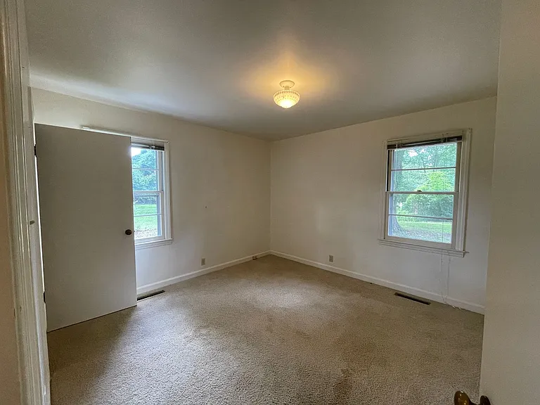 106 Silver Bluff Rd — Photo 13