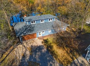 22340 Bracketts Rd, Shorewood, MN 55331