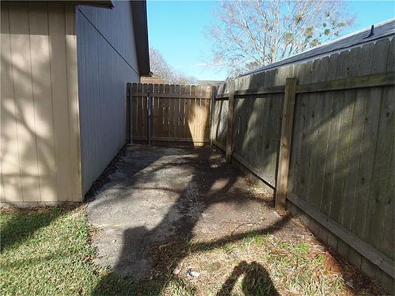3rd image of 2717 Varnado St