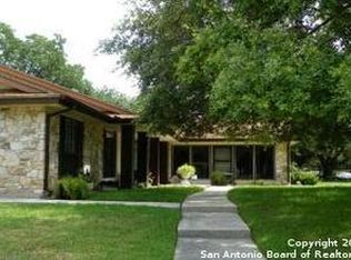 103 Oldtowne Rd, Seguin, TX 78155