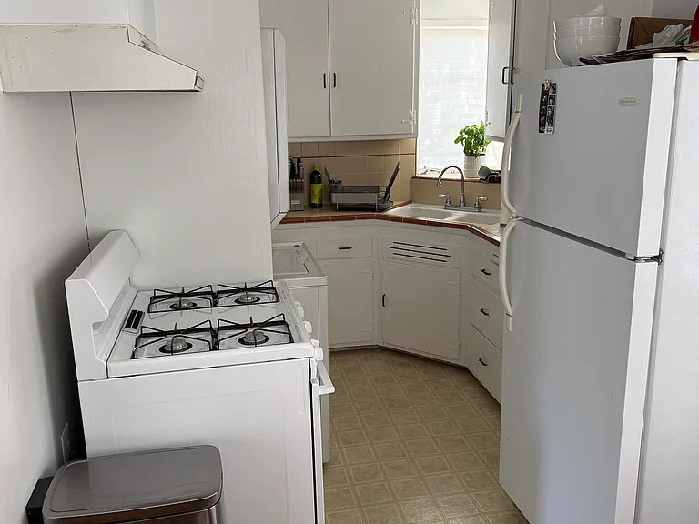 2101 Benecia Ave — Photo 7