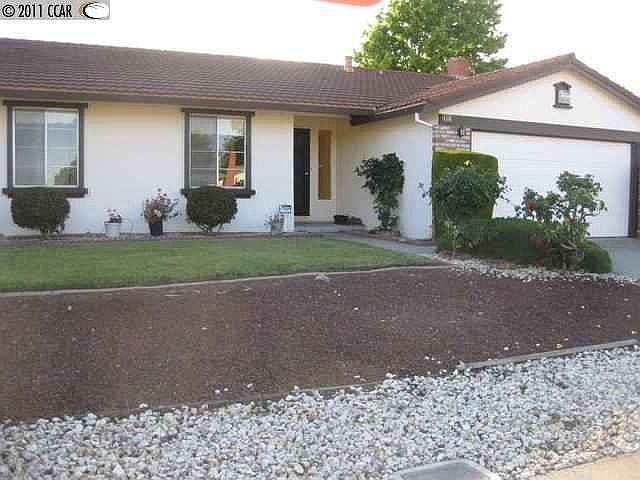 1st image of 430 Vine Hill Way