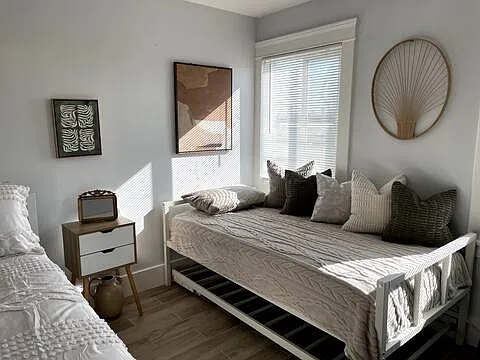 1 bed, 350 sqft, $1,855 — Photo 2