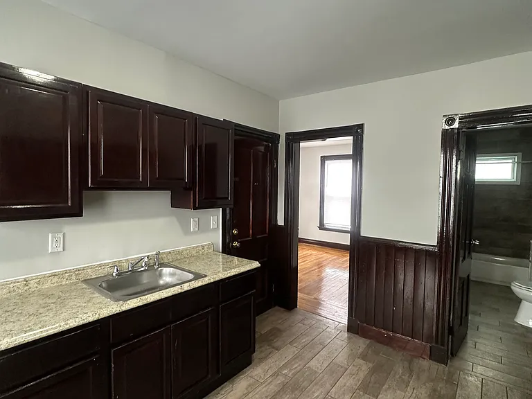 624 Dixwell Ave #1 — Photo 3