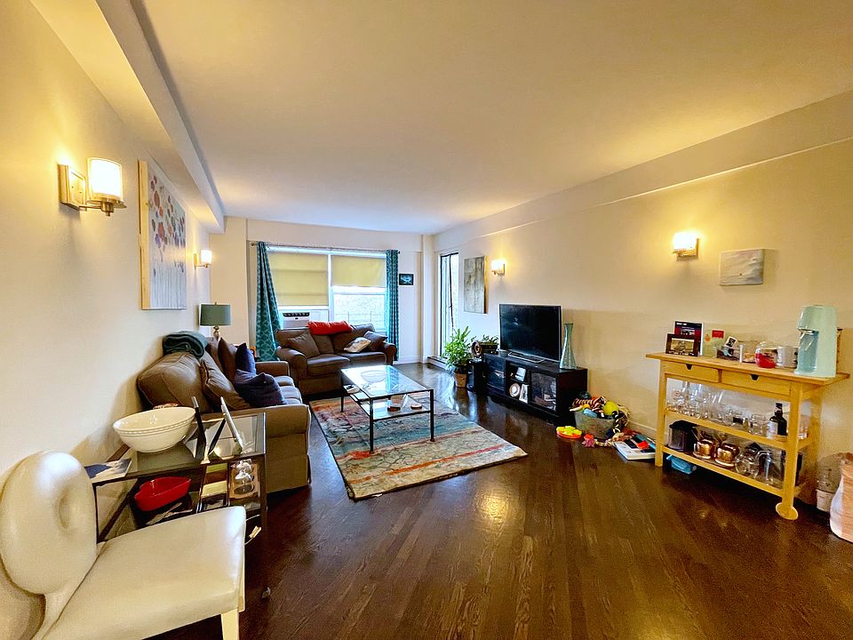 1st image of 110 E End Ave APT 5H