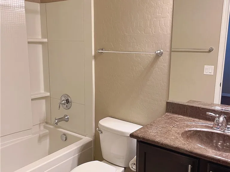 5704 Shadow Bend Dr — Photo 24