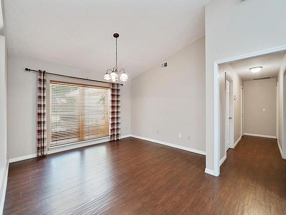 5th image of 5513 Meadow Pine Ct