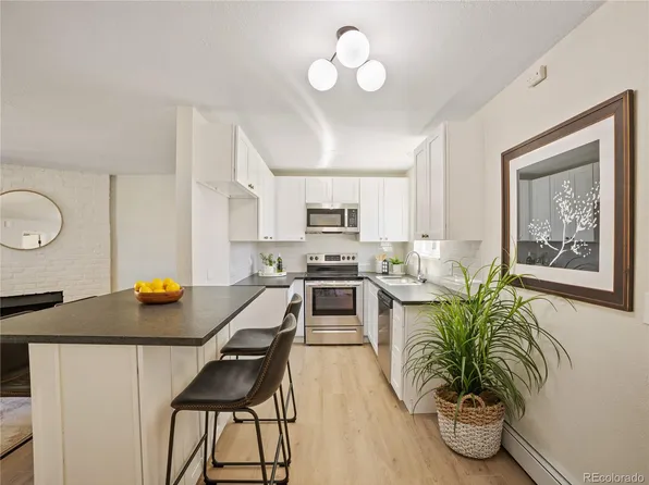 8060 W 9th Avenue #220, Lakewood, CO 80214