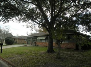 219 W Fisher St, Bellville, TX 77418